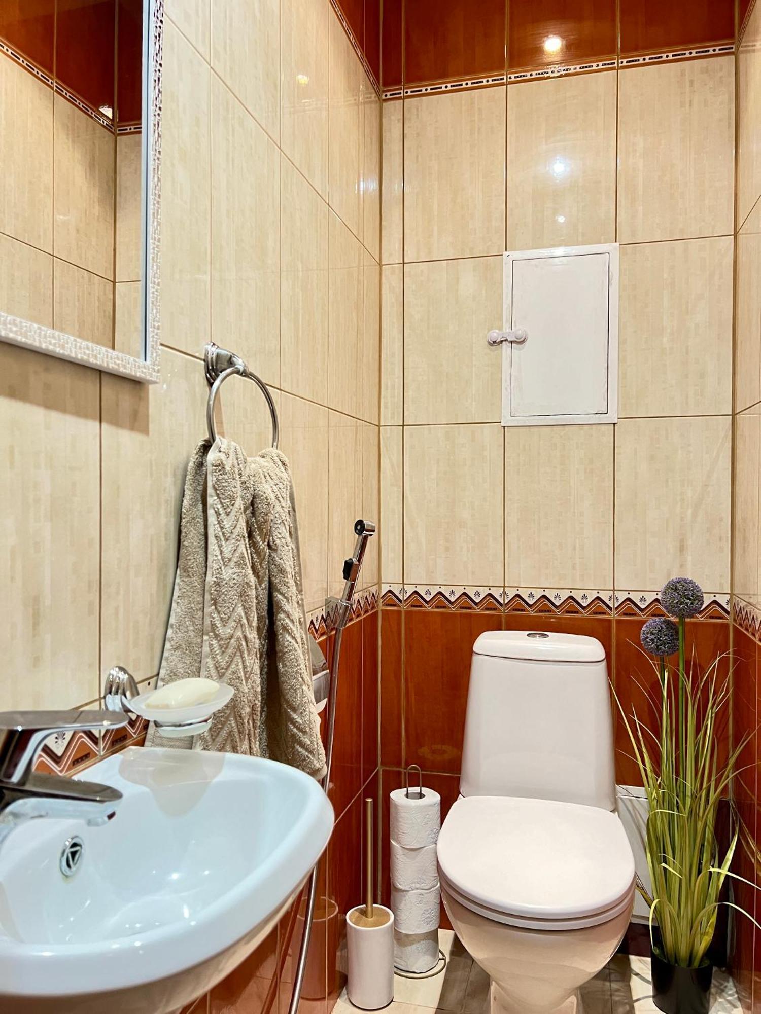 Apartment центр поруч озеро наливайка 2 кімнати *