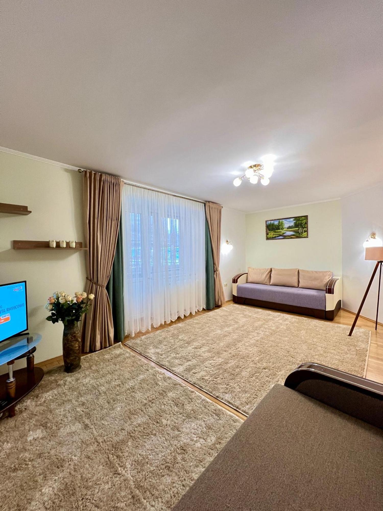 Apartment центр поруч озеро наливайка 2 кімнати